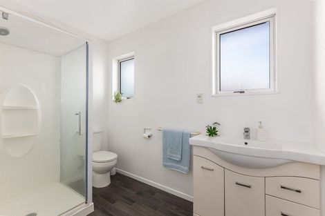 Photo of property in 3 Toporoa View, Ascot Park, Porirua, 5024