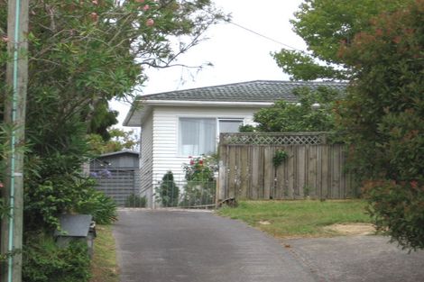 Photo of property in 2/65 Stanley Road, Glenfield, Auckland, 0629