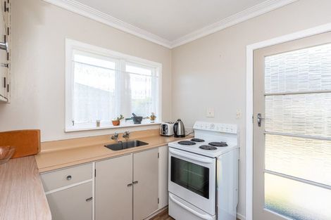 Photo of property in 2 Windsor Place, Levin, 5510