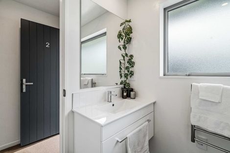 Photo of property in 2/3 Nyoli Street, Northcote, Christchurch, 8052