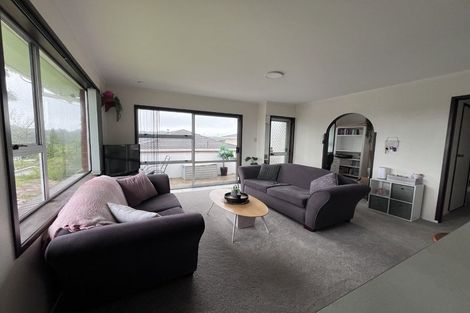 Photo of property in 1/24 Bayview Road, Bayview, Auckland, 0629