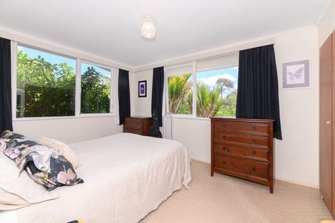 Photo of property in 19 Kereru Street, Henderson, Auckland, 0612