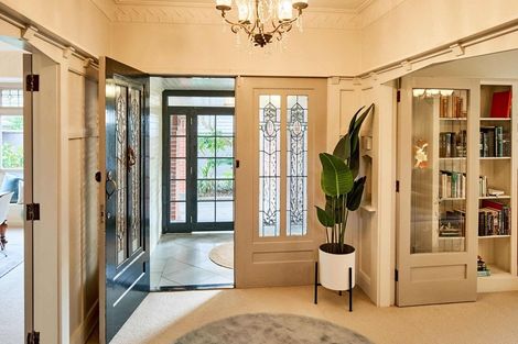 Photo of property in 10 Hinau Street, Woburn, Lower Hutt, 5010