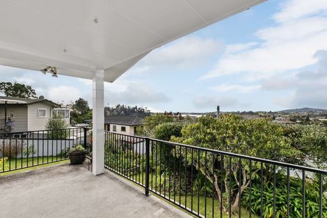 Photo of property in 2 Knox Place, Greerton, Tauranga, 3112
