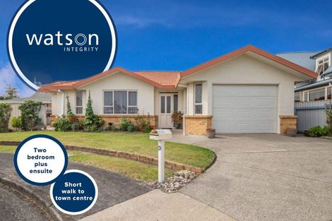 Photo of property in 12 Guildford Street, Levin, 5510