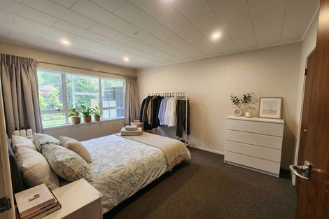 Photo of property in 4/10 Petherick Crescent, Johnsonville, Wellington, 6037