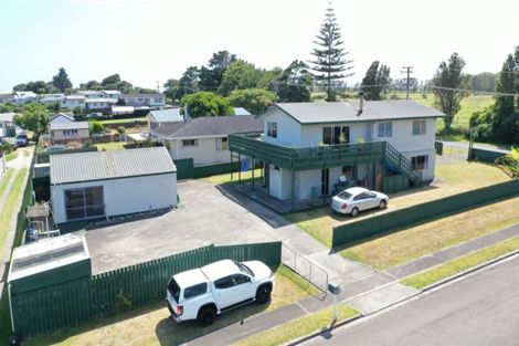 Photo of property in 2 Ngaparaoa Drive, Maketu, 3189