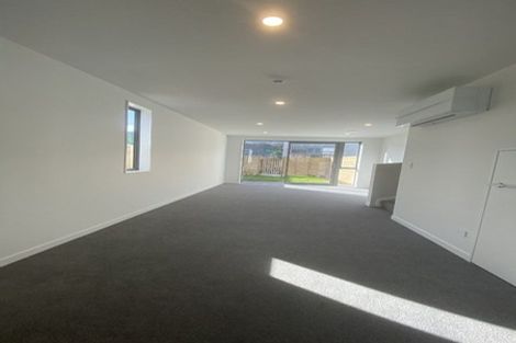Photo of property in 1 Ara Paiwhenua, Tawa, Wellington, 5028