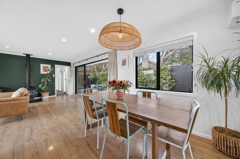 Photo of property in 86 New York Street, Martinborough, 5711