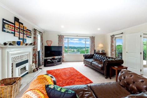 Photo of property in 115 Winara Avenue, Waikanae, 5036