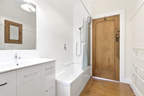 Photo of property in 152 Barnard Street, Wadestown, Wellington, 6012