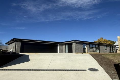 Photo of property in 101 Hamilton Drive, Waiuku, 2123