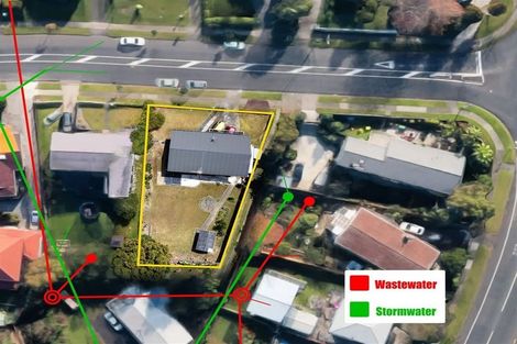 Photo of property in 147 Reeves Road, Pakuranga Heights, Auckland, 2010