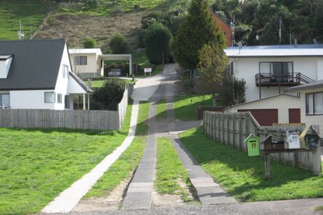 Photo of property in 13 Resolution Road, Welcome Bay, Tauranga, 3112