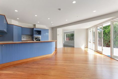 Photo of property in 204 Avonhead Road, Avonhead, Christchurch, 8042