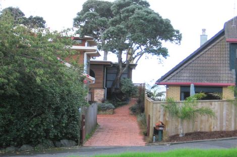 Photo of property in 18a Marellen Drive, Red Beach, 0932