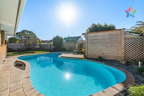 Photo of property in 28 Mcenroe Grove, Naenae, Lower Hutt, 5011