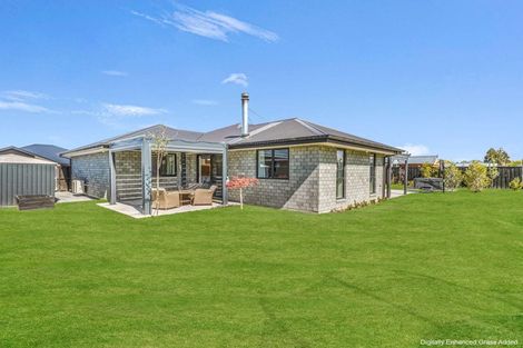 Photo of property in 1 Cox Lane, Amberley, 7410