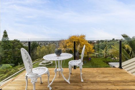Photo of property in 16a Churchill Drive, Taradale, Napier, 4112
