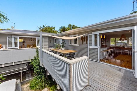 Photo of property in 1/73 Birkdale Road, Birkdale, Auckland, 0626
