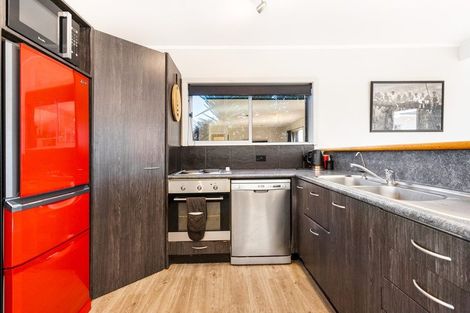 Photo of property in 50 Awaroa Road, Helensville, 0800