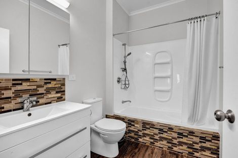 Photo of property in 26 Tainui Terrace, Inglewood, 4330