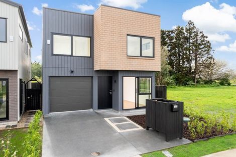 Photo of property in 43 Picnic Point Road, Hobsonville, Auckland, 0616