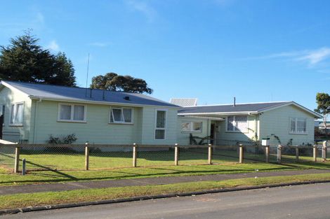 Photo of property in 1 Penderford Place, Mangere East, Auckland, 2024