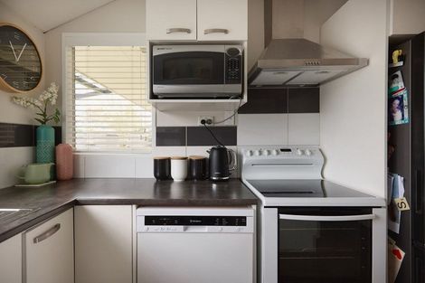 Photo of property in 132 Cambridge Road, Bethlehem, Tauranga, 3110