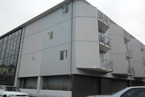 Photo of property in Luxford Villas, 72- 74 Herald Street, Berhampore, Wellington, 6023