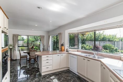Photo of property in 11 Hurworth Grove, Waikanae, 5036