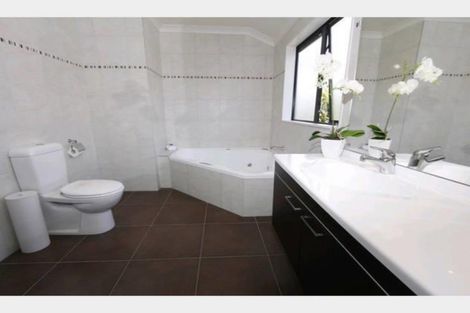 Photo of property in 10a Waller Avenue, Bucklands Beach, Auckland, 2012
