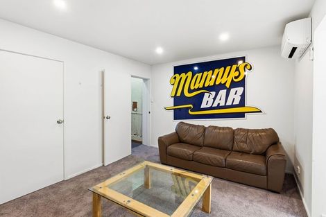 Photo of property in 587 Castle Street, North Dunedin, Dunedin, 9016
