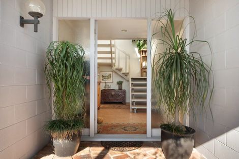 Photo of property in 43 Hinewa Road, Otumoetai, Tauranga, 3110