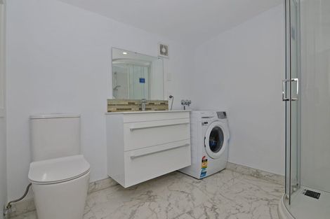 Photo of property in 124 Wallace Street, Mount Cook, Wellington, 6021