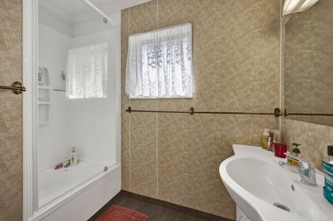 Photo of property in 10 Murdoch Street, Hawera, 4610