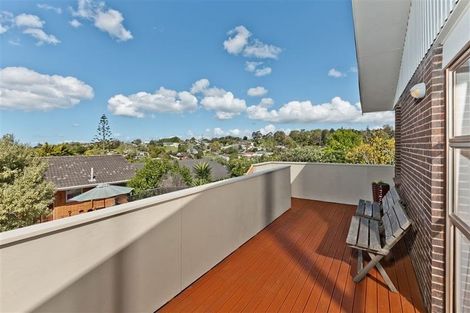 Photo of property in 4 Intrepid Place, Torbay, Auckland, 0630