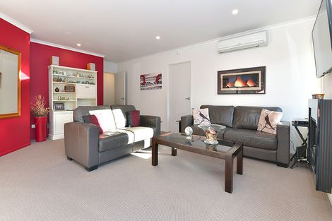 Photo of property in 2 Forest Glen, Orewa, 0931