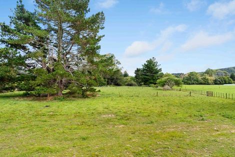 Photo of property in 332 Kuku East Road, Kuku, Manakau, 5570