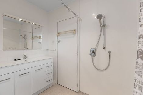 Photo of property in 312a Saint Aubyn Street, New Plymouth, 4310