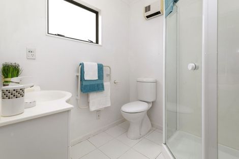 Photo of property in 106 Westchester Drive, Churton Park, Wellington, 6037