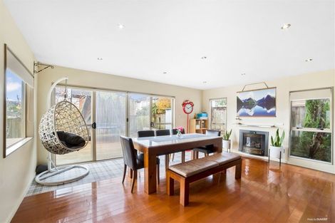 Photo of property in 78 Medallion Drive, Oteha, Auckland, 0632