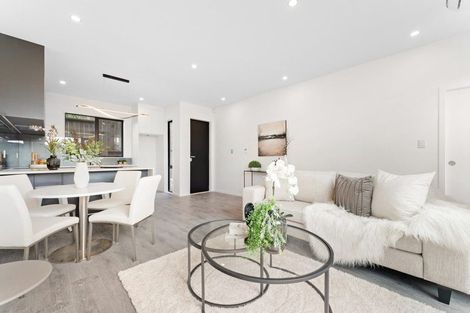 Photo of property in 122 Archibald Road, Kelston, Auckland, 0602