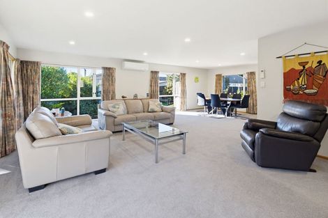 Photo of property in 96a Warren Crescent, Hillmorton, Christchurch, 8025