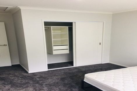 Photo of property in 425d Great South Road, Opaheke, 2113