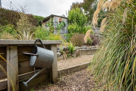 Photo of property in 29 Te Papau Crescent, Diamond Harbour, 8972
