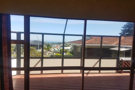 Photo of property in 3 Norwich Avenue, Spotswood, New Plymouth, 4310