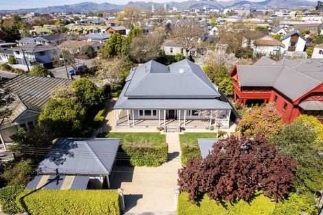 Photo of property in 42 Holly Road, St Albans, Christchurch, 8014