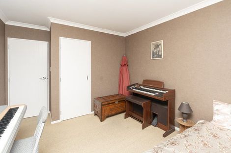 Photo of property in 2 Thomson Avenue, Dinsdale, Hamilton, 3204