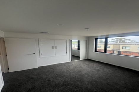 Photo of property in 14 Te Puketoka Lane, Mangere, 2022